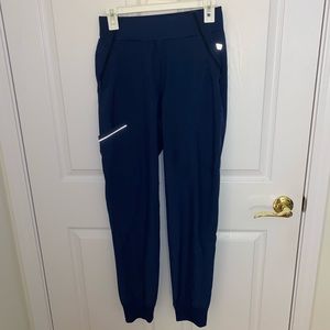 Cherokee infinity jogger scrubs